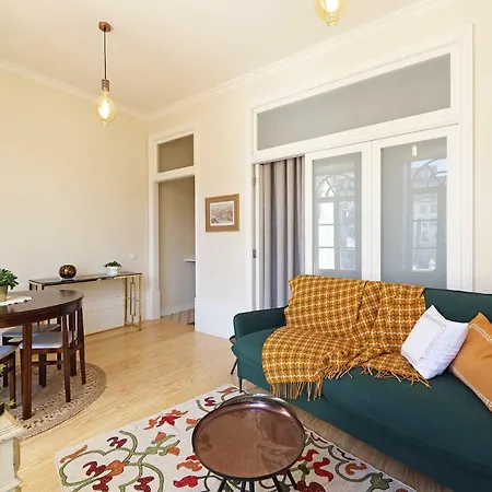 Flh Almada Cozy With View Oporto